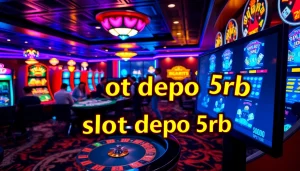 Pemain menikmati mesin slot yang ditandai sebagai permainan Slot Depo 5rb, dikelilingi oleh suasana kasino yang semarak.